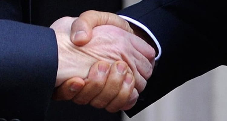 Jujhar Group, Apollo Hospitals partner to establish a super-speciality hospital in Mohali Hand Shake Image